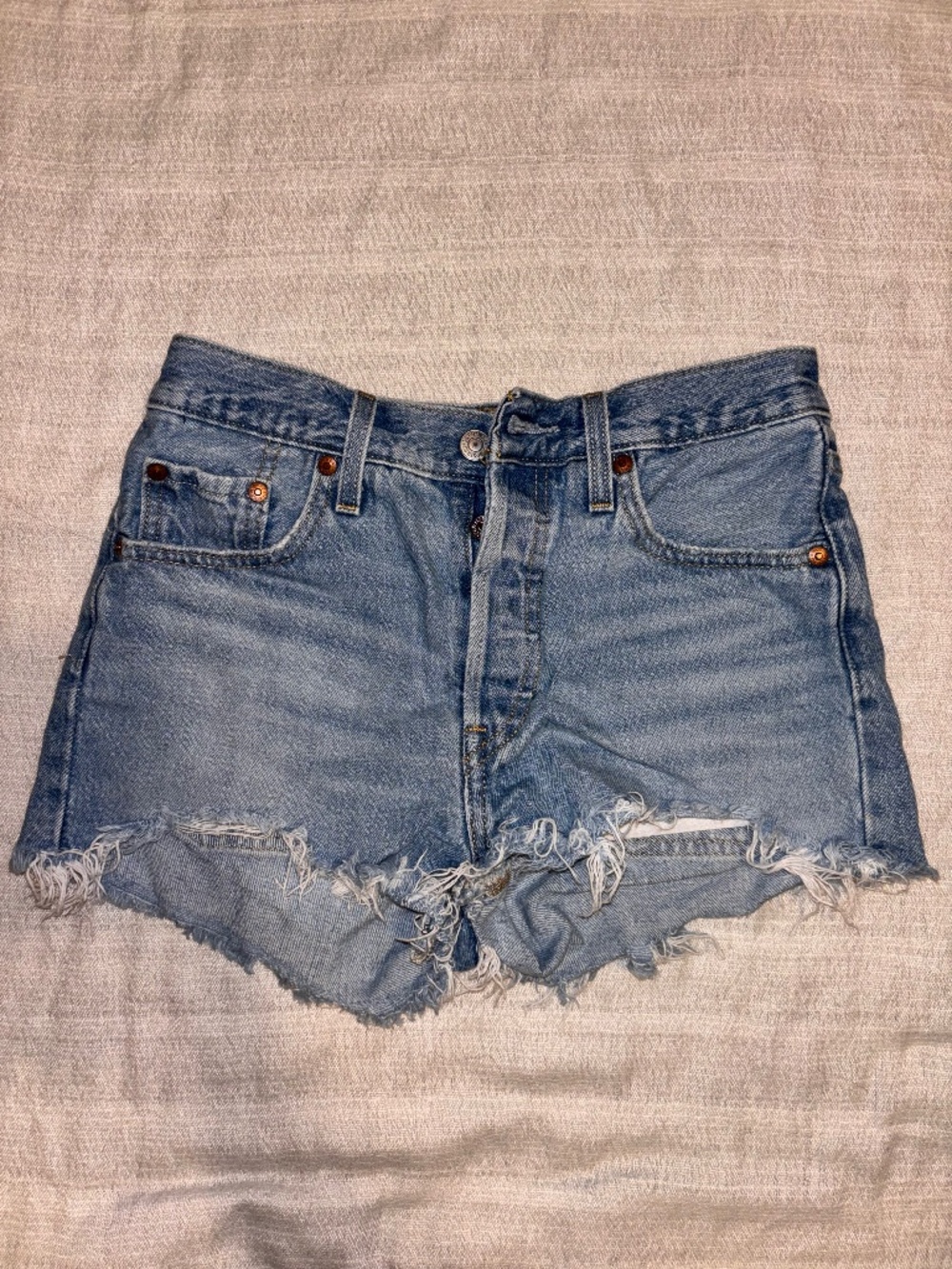Levi’s 501 Denim Shorts Distressed Women’s 25